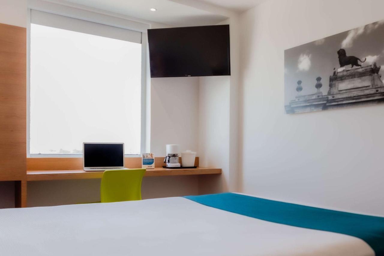 Sleep Inn Leon Antares Eksteriør billede