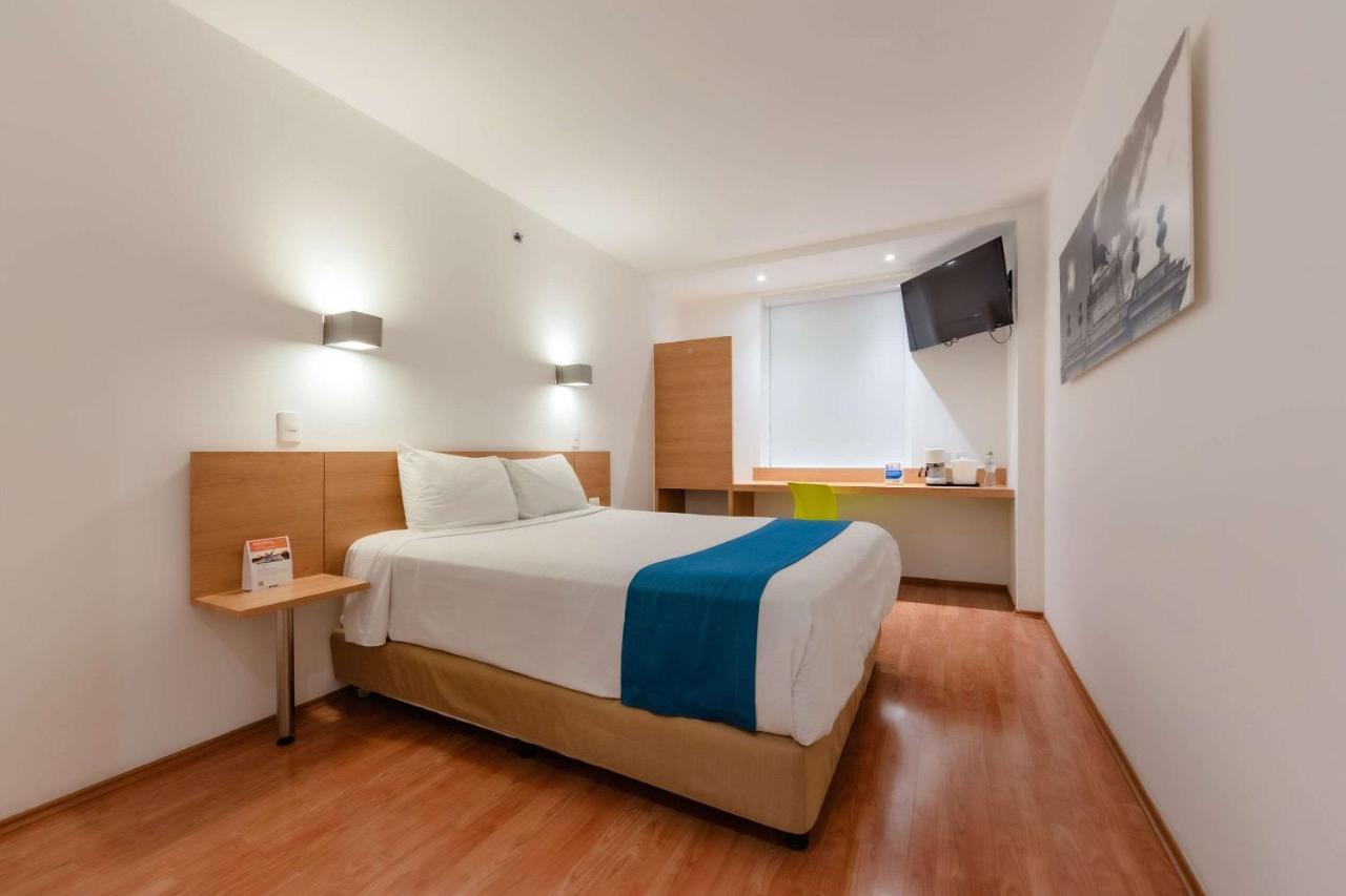 Sleep Inn Leon Antares Eksteriør billede